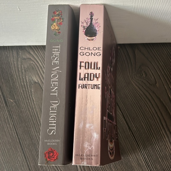 Chloe Gong “These Violent Delights series. Includes 2 hardcover, 2 paperback. - Picture 6 of 13